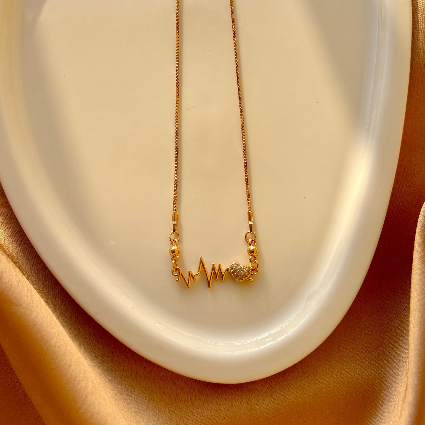 Elegant Anti-Tarnish Chain Pendants Gift Hamper – Minimal, Classy & Full of Love